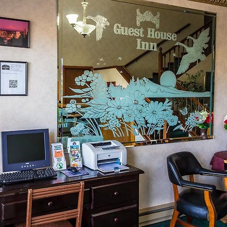 Guest House Inn Junction City Exterior photo