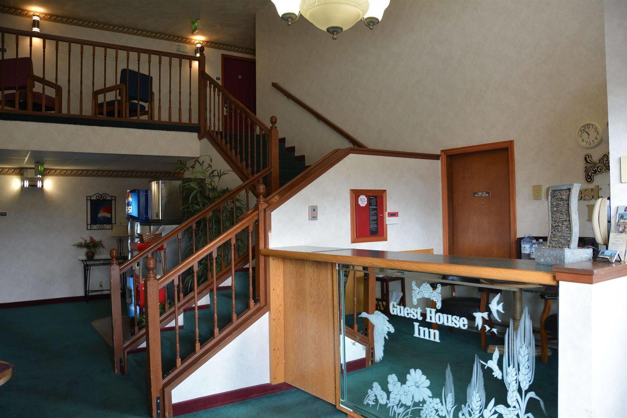 Guest House Inn Junction City Exterior photo